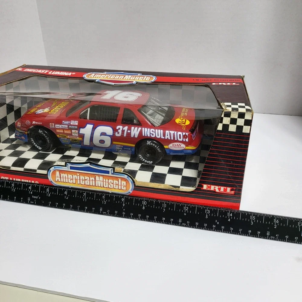 ERTL American Muscle 118 Scale Die Cast Dr Die Cast Lumina 16Collector's Edition